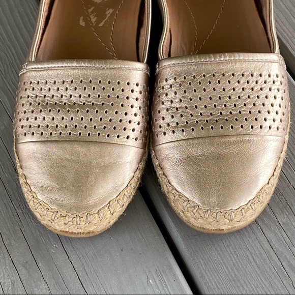 clarks gold shoes